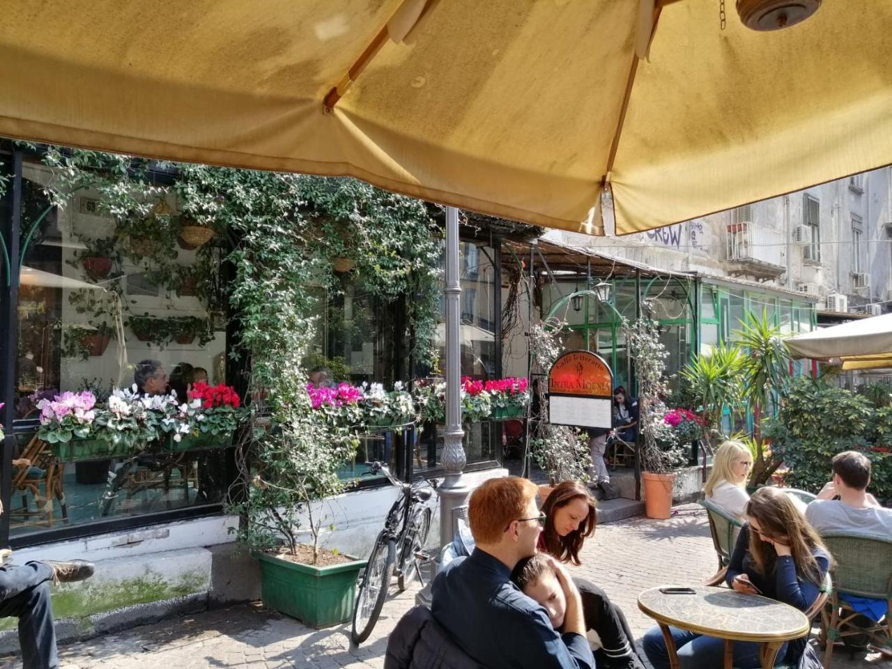 Neapolis Bellini Neapel