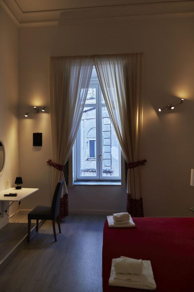 Couette-café Neapolis Bellini 2*