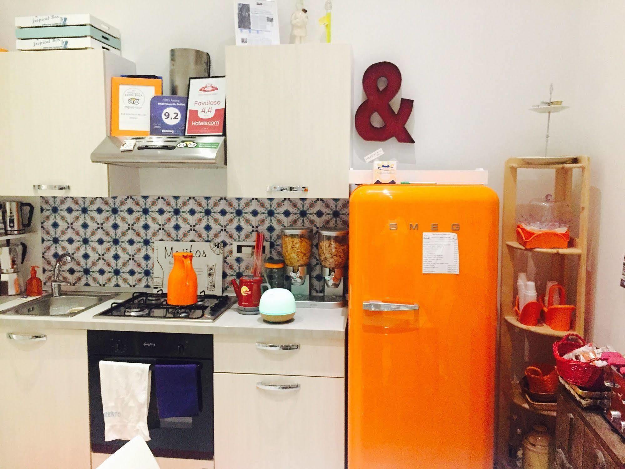 Neapolis Bellini Couette-café 2*