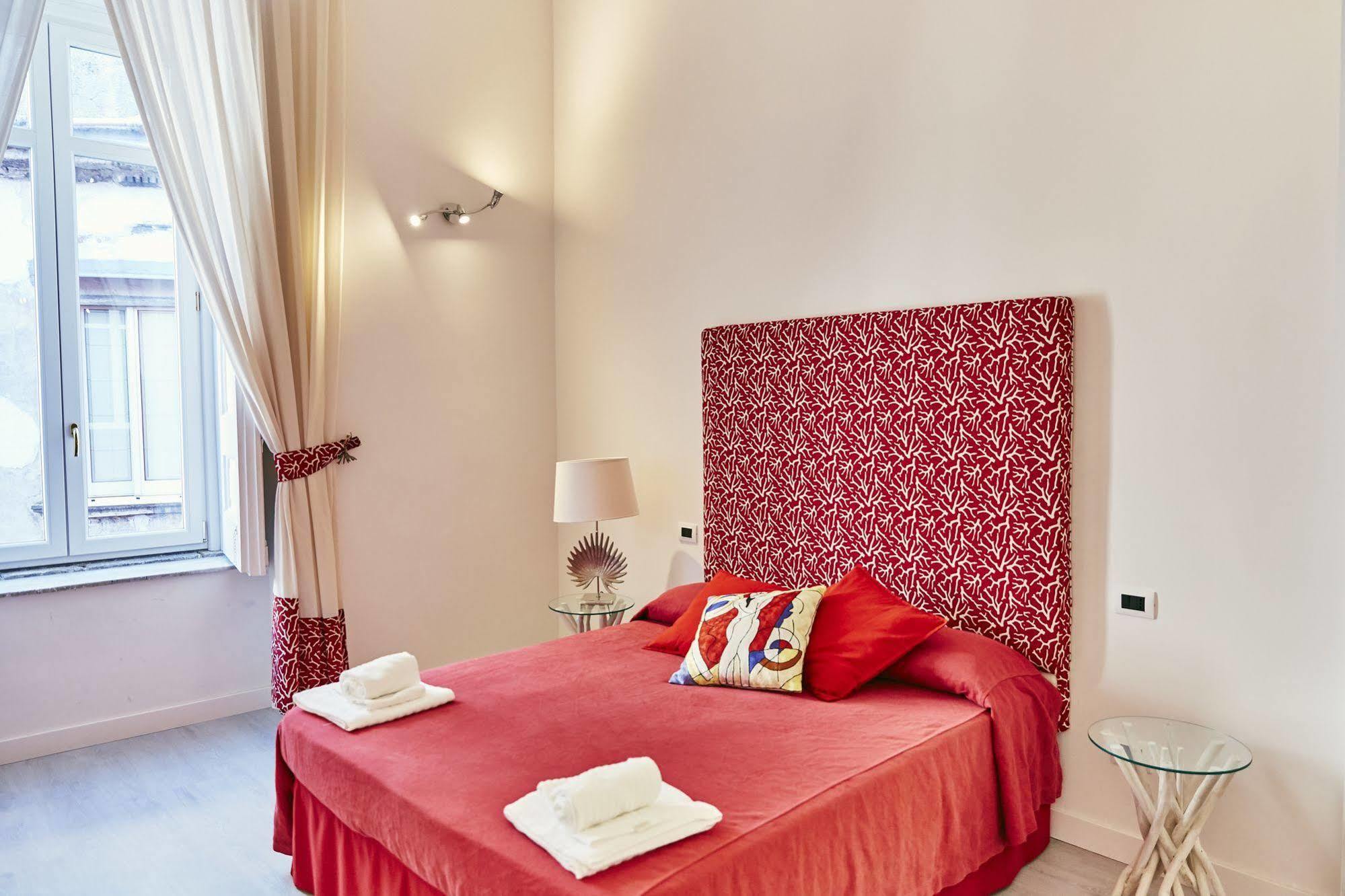 Neapolis Bellini Couette-café Naples
